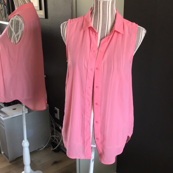 H&M sheer pink coral sleeveless button down top - Picture 2 of 5